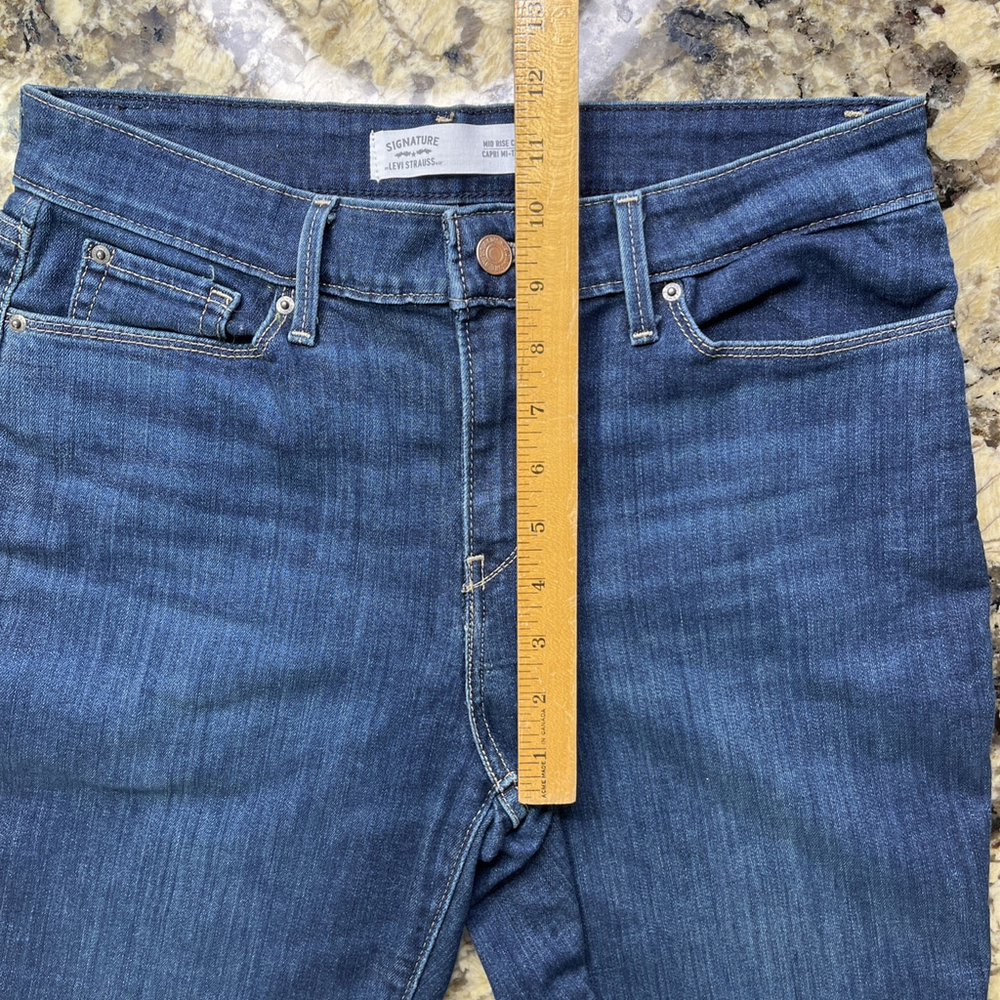 Size 29 Signature Levi Strauss Mid Rise Capri Women’s Denim Jeans Blue NO TAGS - Picture 6 of 12